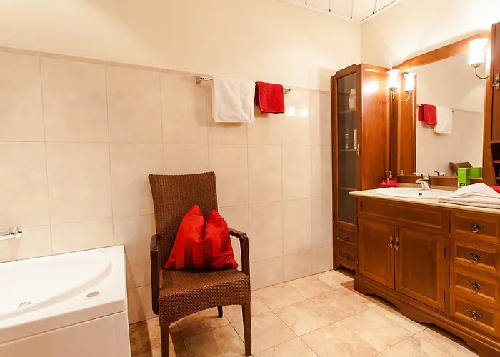 Exclusive Sylvie Apartment *